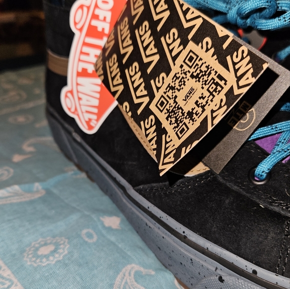 Vans Never worn size 12. - Picture 3 of 6